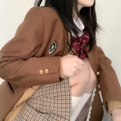 色肉毒蝎女